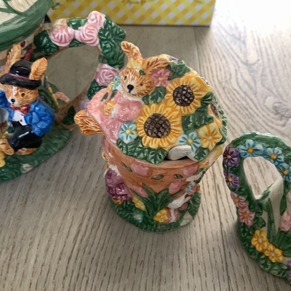 Rabbit garden party springtime tea seat 20 pieces Easter In original box - Picture 16 of 16